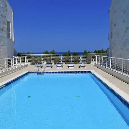 Cerrano Park 아파트호텔 2*