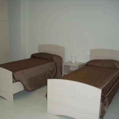 Cerrano Park 아파트호텔 피네토