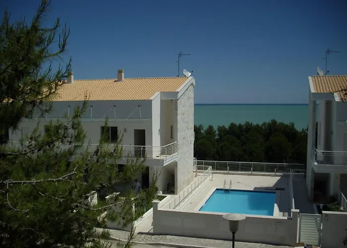 Апарт-отель Cerrano Park 2*